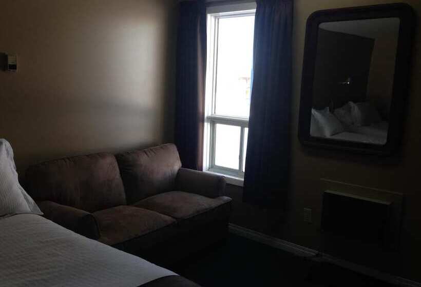 فندق على الطريق Chinook Country Inn