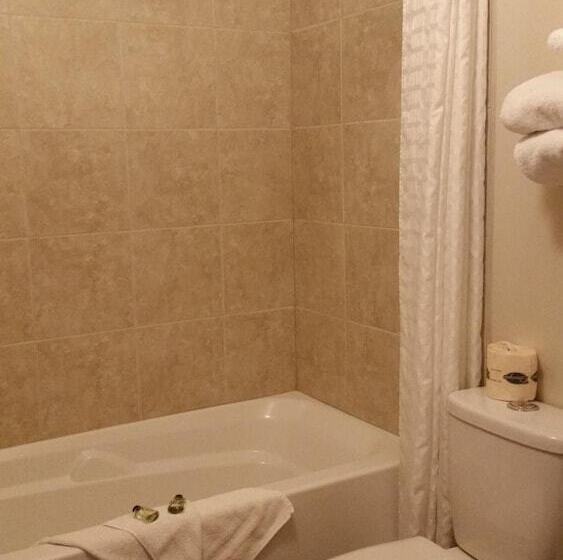 فندق على الطريق Chinook Country Inn