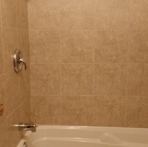 فندق على الطريق Chinook Country Inn