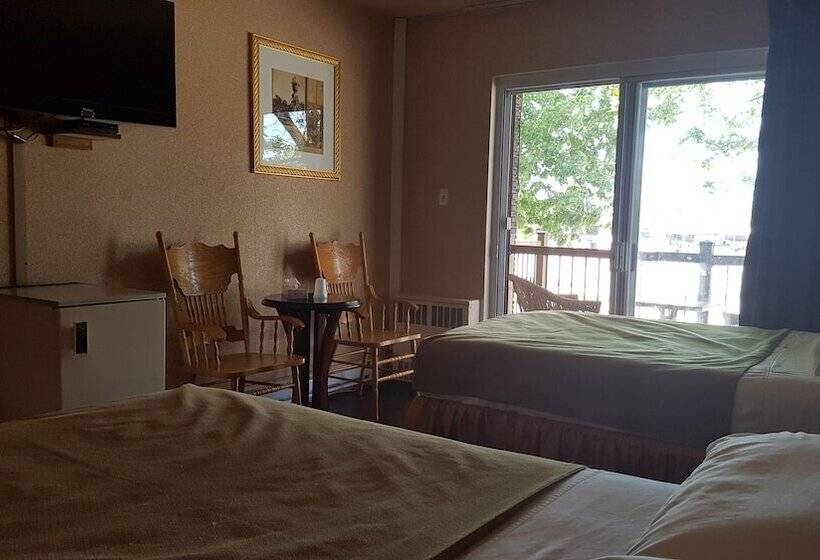 Мотель Chomedey Inn