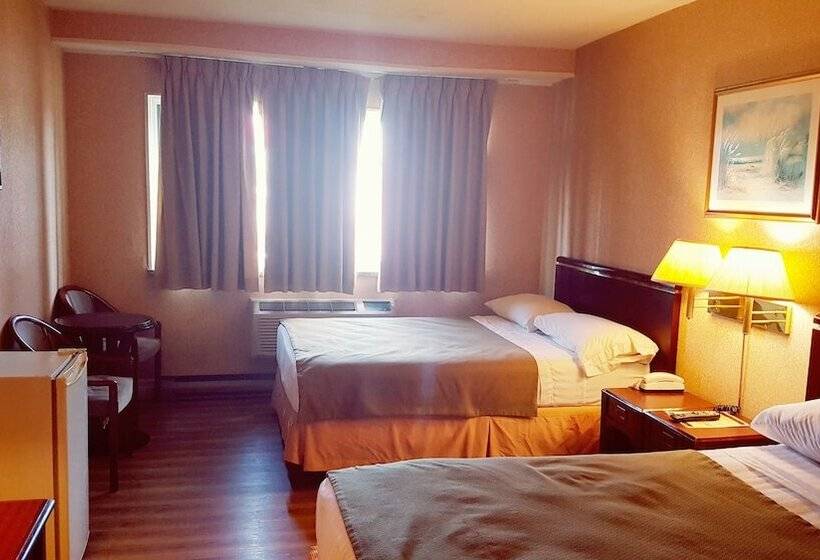 Мотель Chomedey Inn