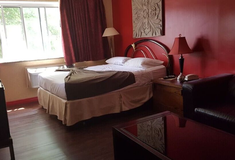 Мотель Chomedey Inn