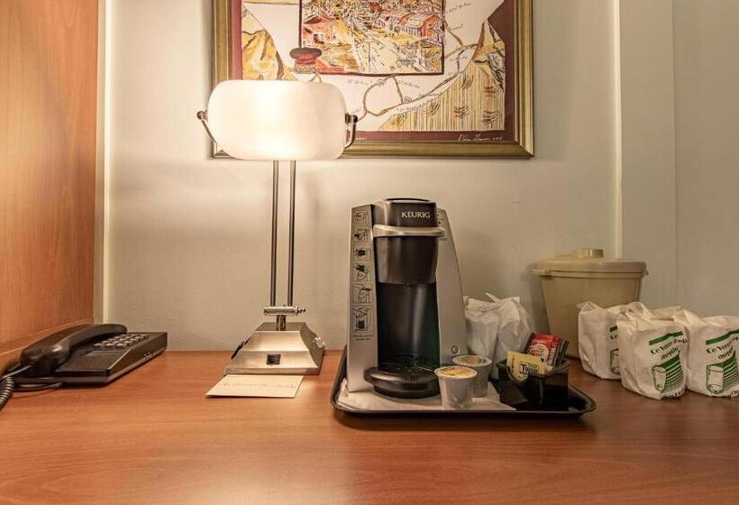 モーテル Clarion Pointe La Malbaie