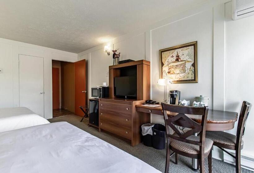 モーテル Clarion Pointe La Malbaie