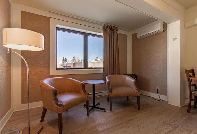 モーテル Clarion Pointe La Malbaie