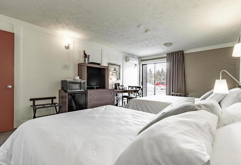 モーテル Clarion Pointe La Malbaie