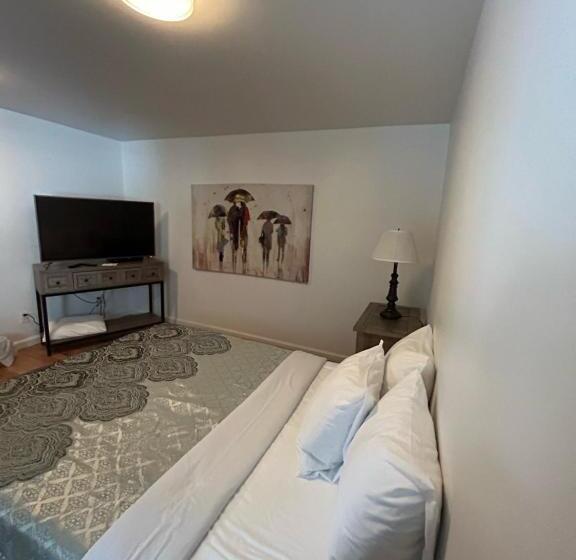 מוטל Complexe Dix80