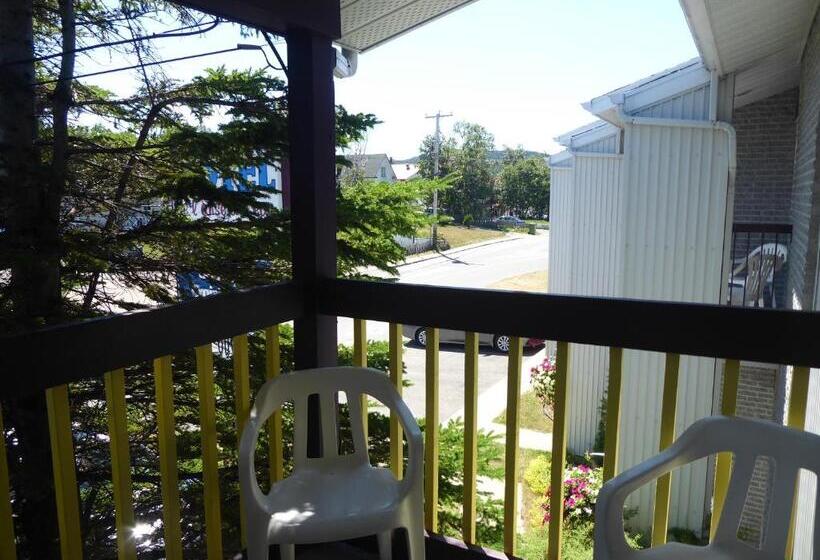 Motel De L'anse A L'eau