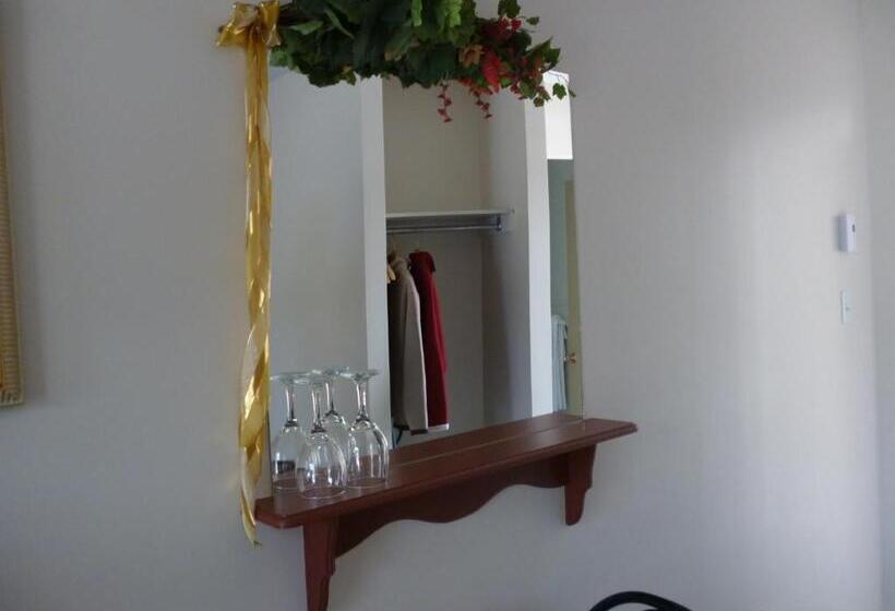 Motel De L'anse A L'eau