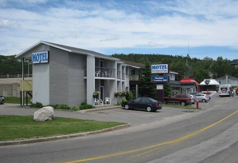 Motel De L'anse A L'eau