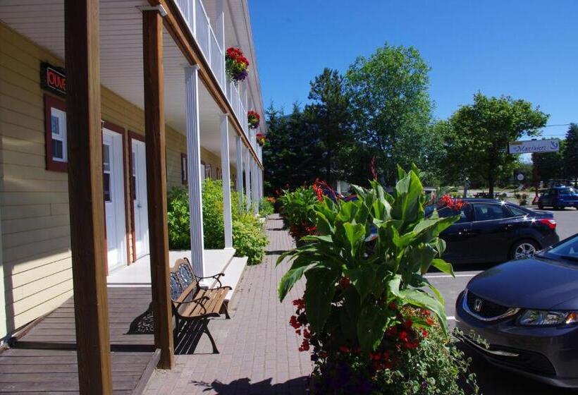 Motel Des Mariniers