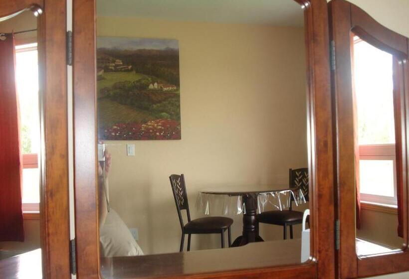 Motel La Maison De Travers