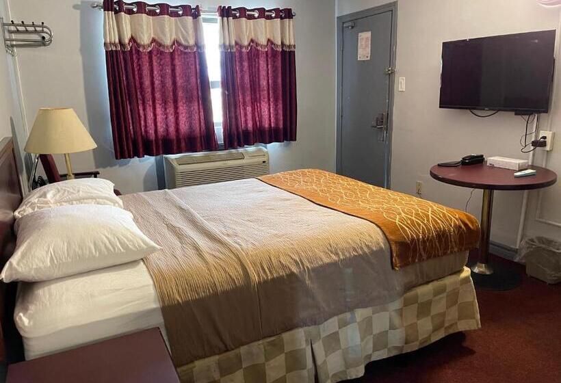 فندق على الطريق Liberty Inn