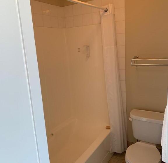 מוטל Red Deer Inn & Suites