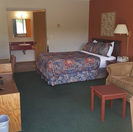 فندق على الطريق Swiss Village Inn