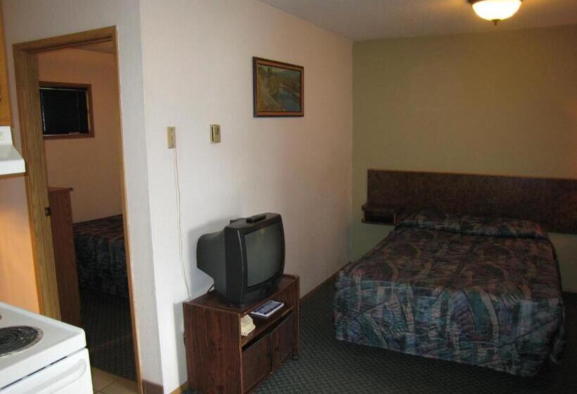 فندق على الطريق Swiss Village Inn