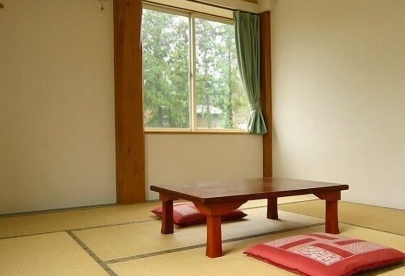 Nakasumi Ryokan