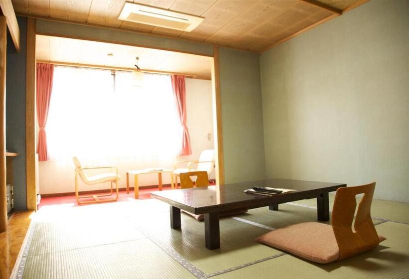 Nakaya Ryokan