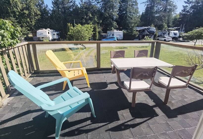 Qualicum Bay Resort
