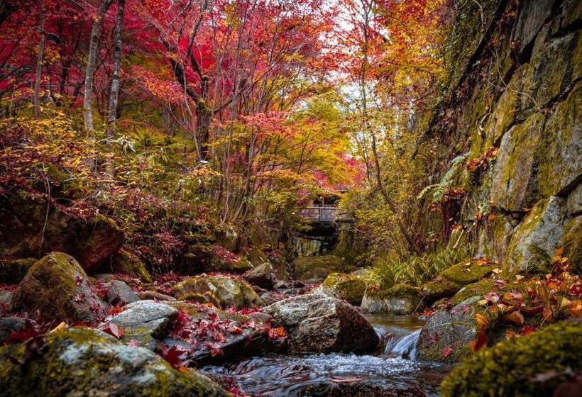 日式旅馆 Iwasuso