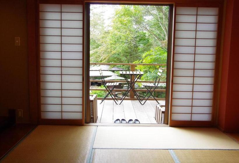 日式旅馆 Iwasuso