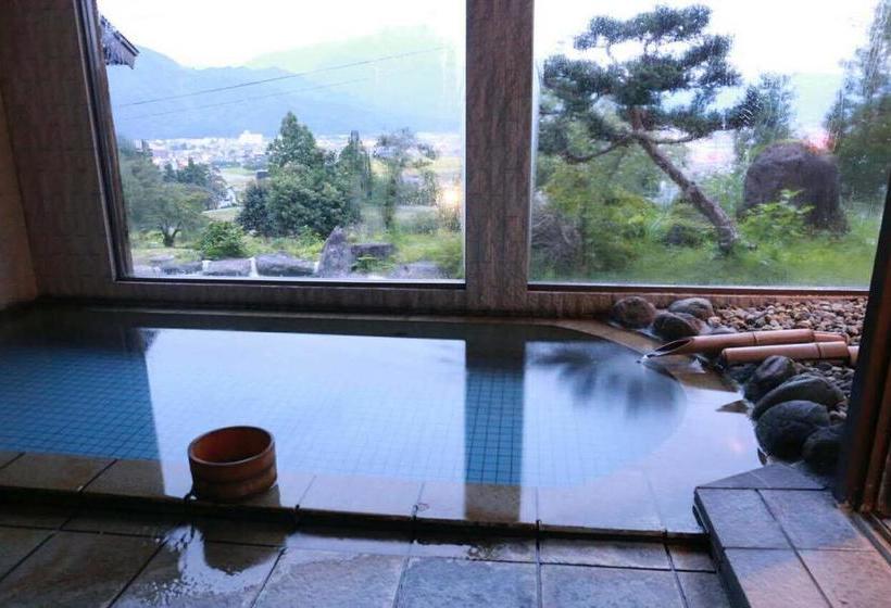 ריוקאן Kutsurogian