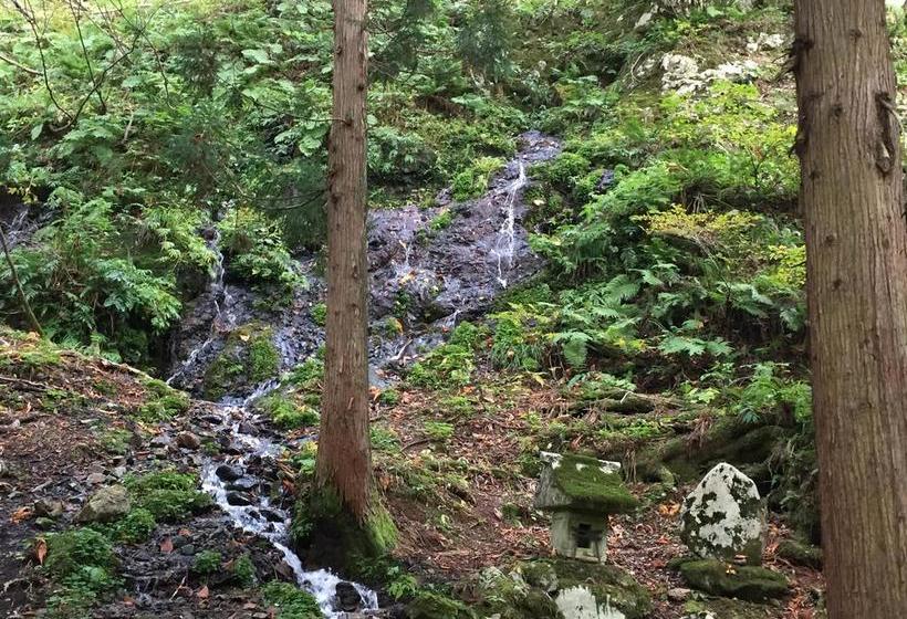 ריוקאן Kutsurogian