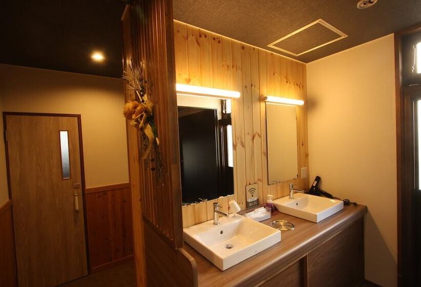 ריוקאן Nozawa Onsen Azegamikan