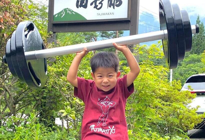 Ryokan 筋肉と自然と遊ぶ宿 田島館