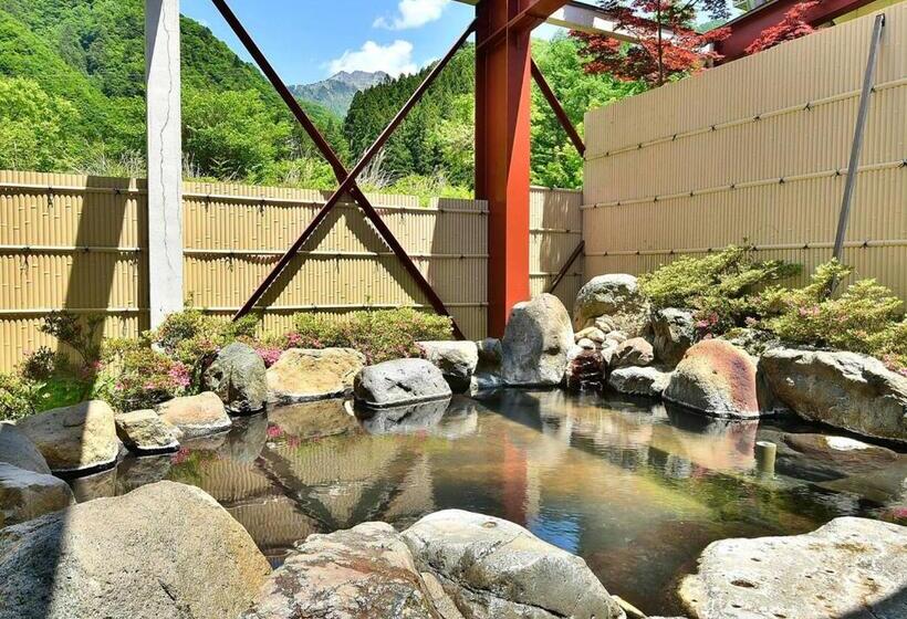Ryokan 筋肉と自然と遊ぶ宿 田島館