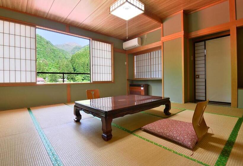 Ryokan 筋肉と自然と遊ぶ宿 田島館