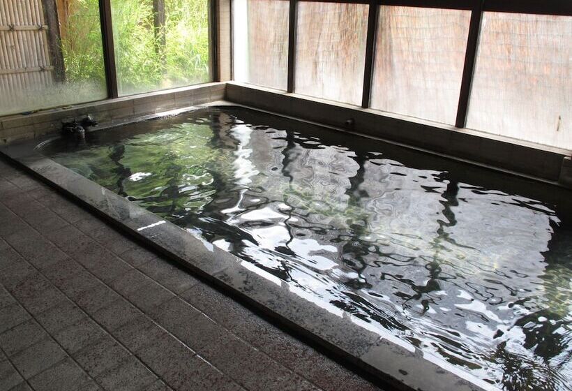 ریوکان Unaginoyu No Yado Takuhide