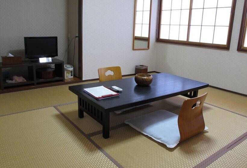 ریوکان Unaginoyu No Yado Takuhide