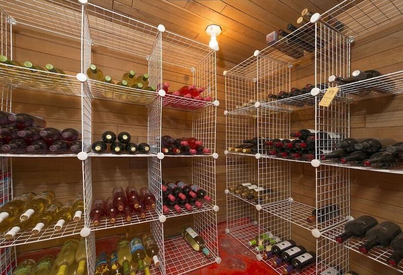 Tall Trees Bed & Breakfast