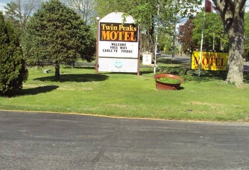 Twin Peaks Motel