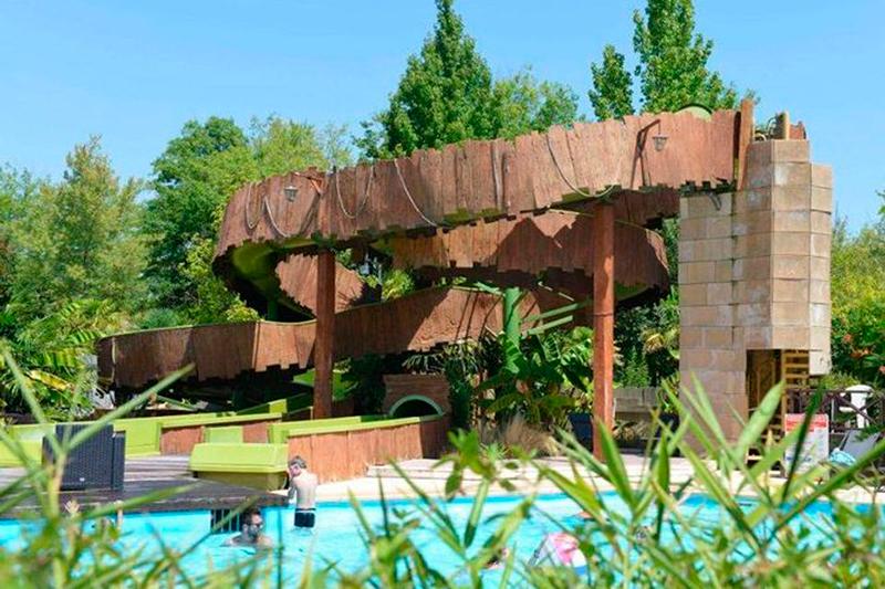 בית מלון כפרי Kampaoh Mezos