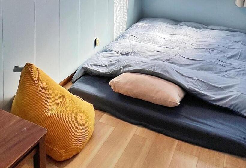 הוסטל 1166 Backpackers