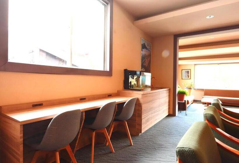 הוסטל Cerulean Alpine