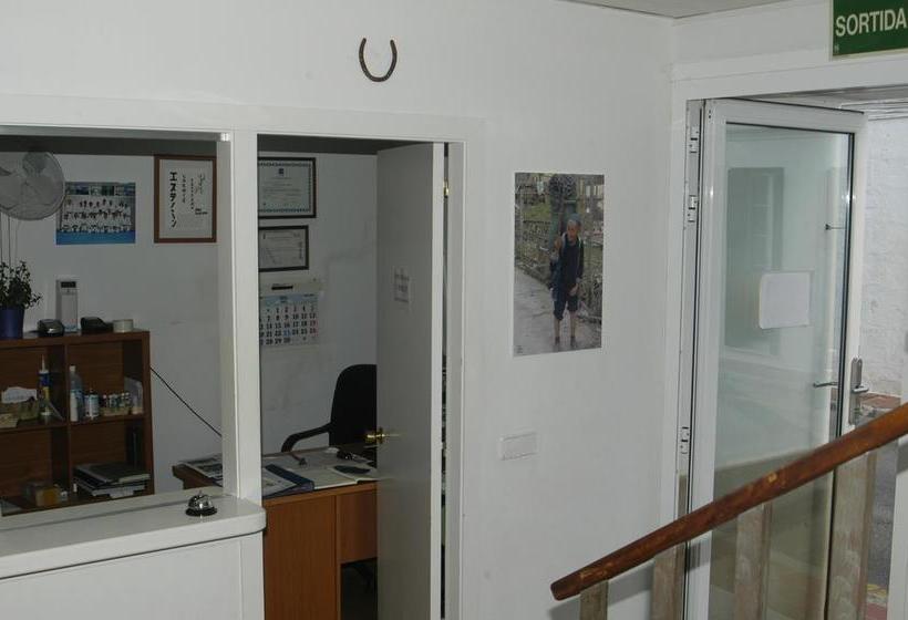 Hostel & Gym Relise   Albergue Juvenil