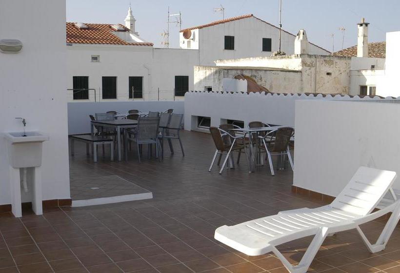 Hostel & Gym Relise   Albergue Juvenil