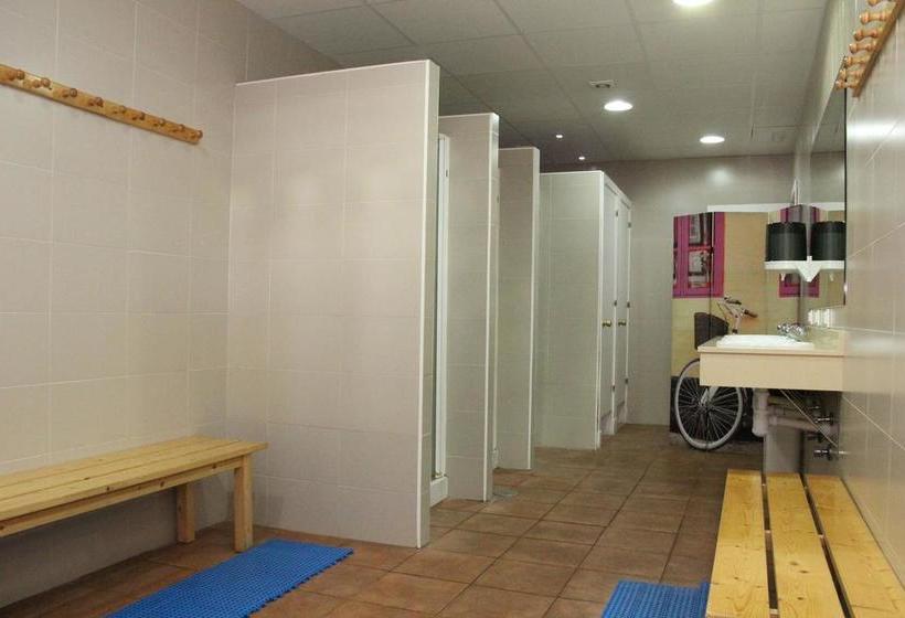 Hostel & Gym Relise   Albergue Juvenil