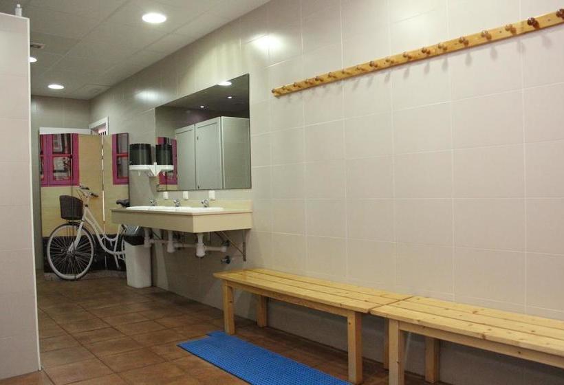 Hostel & Gym Relise   Albergue Juvenil