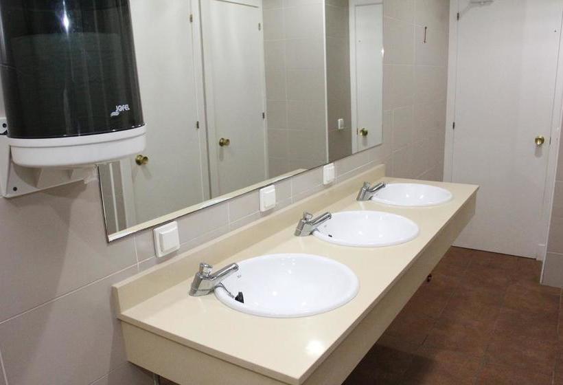 Hostel & Gym Relise   Albergue Juvenil