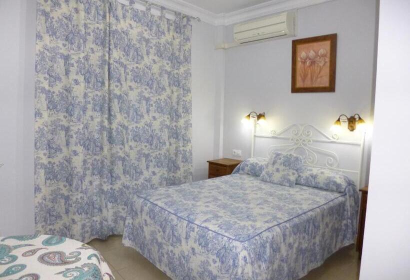 호스텔 Hostal Virgen Del Rocio