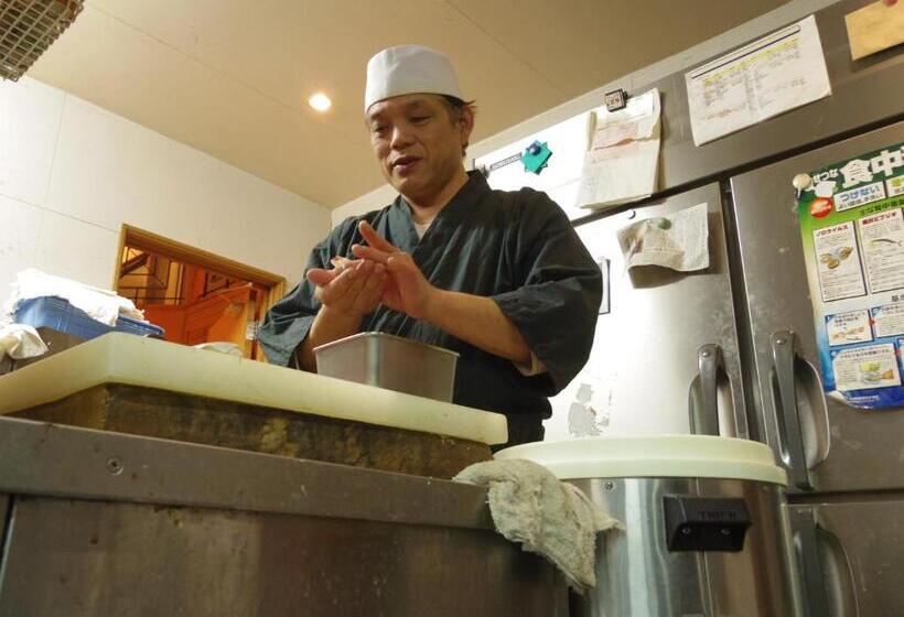 فندق صغير Kussharo Genya Youth Guesthouse