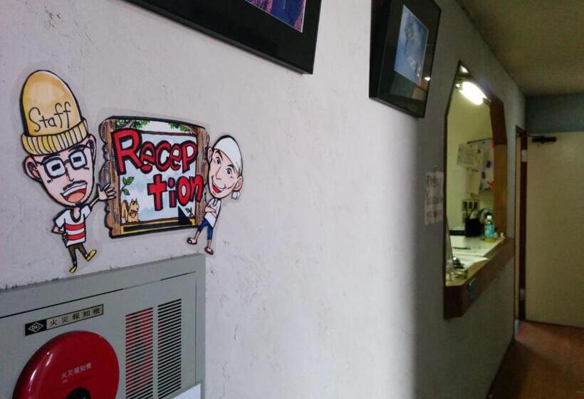 הוסטל Local Knot Backpackers  Moritomizu