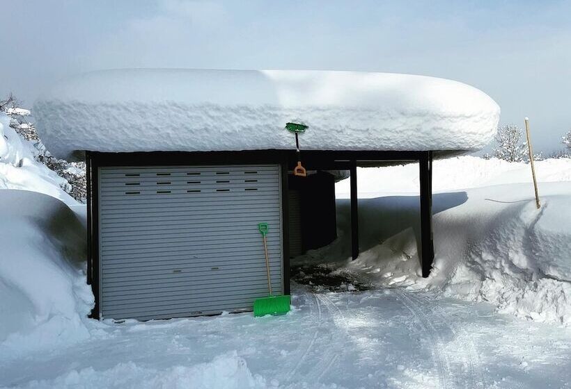 Общежитие Niseko Tabitsumugi Backpackers