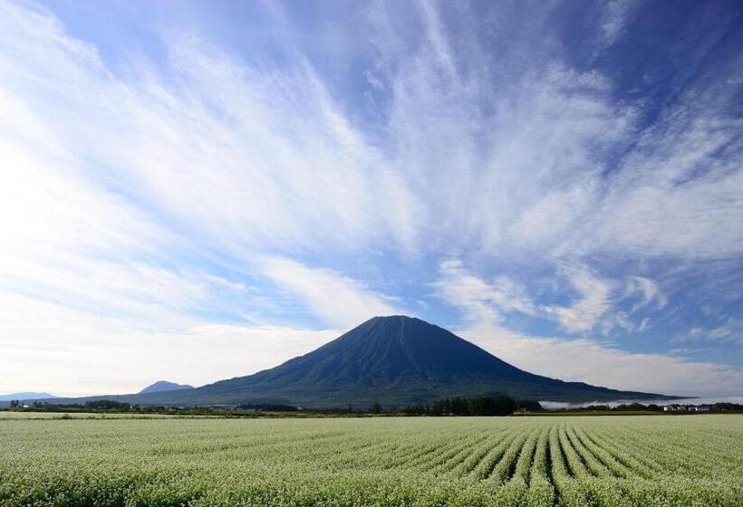 Общежитие Niseko Tabitsumugi Backpackers