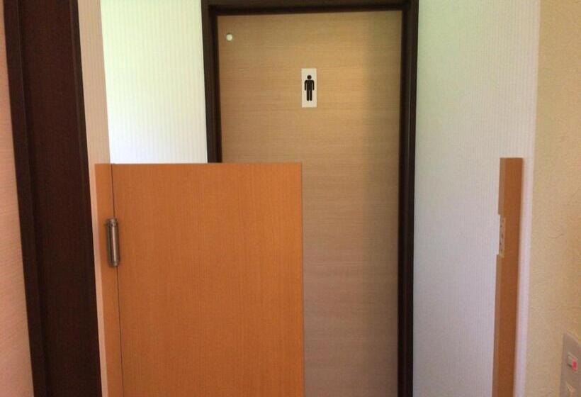 Общежитие Niseko Tabitsumugi Backpackers