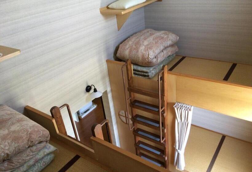 Общежитие Niseko Tabitsumugi Backpackers